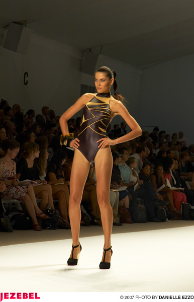 Illustration for article titled Gottex Spring/Summer '08 Show & Scene